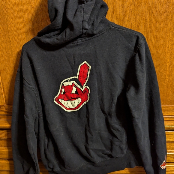 Women's Cleveland Indians zip up hoodie - Picture 2 of 3